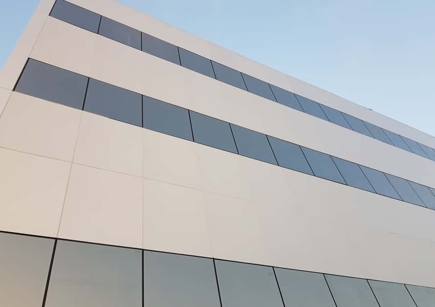 Fachada em Alumínio Composto