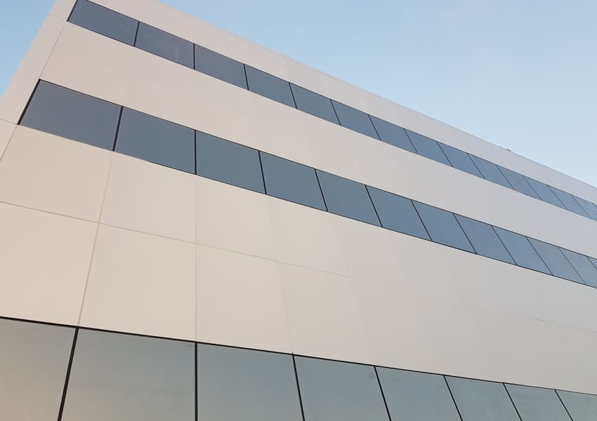Fachada em Alumínio Composto