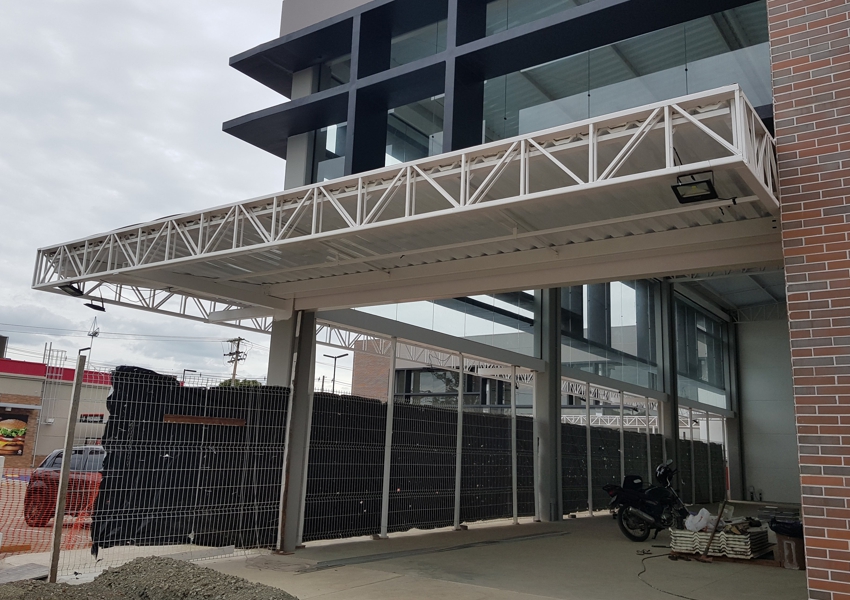 Fachada Comercial - Takata 2