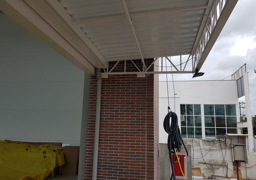 Fachada Comercial - Takata 3