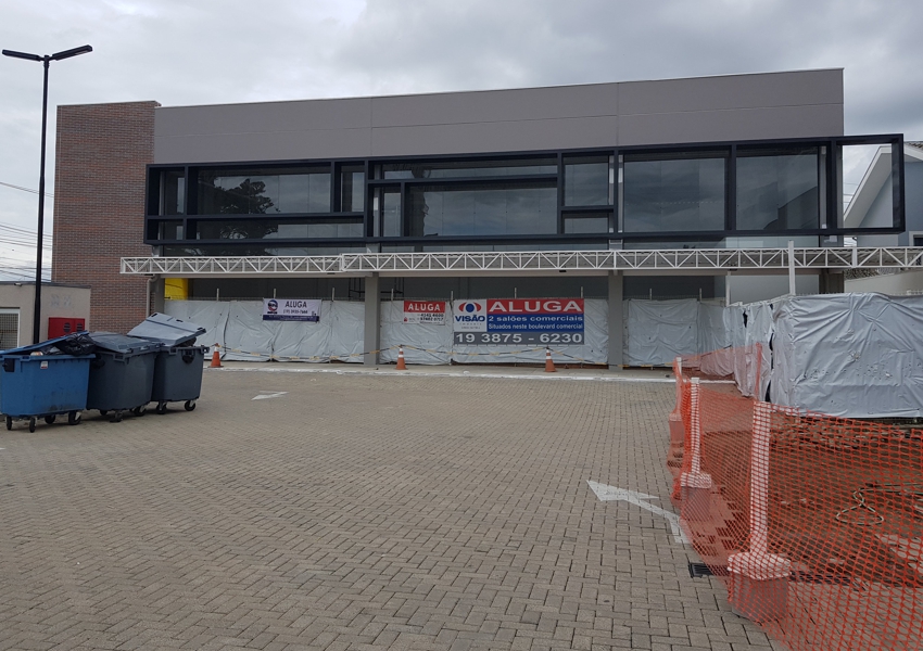 Fachada Comercial - Takata 4