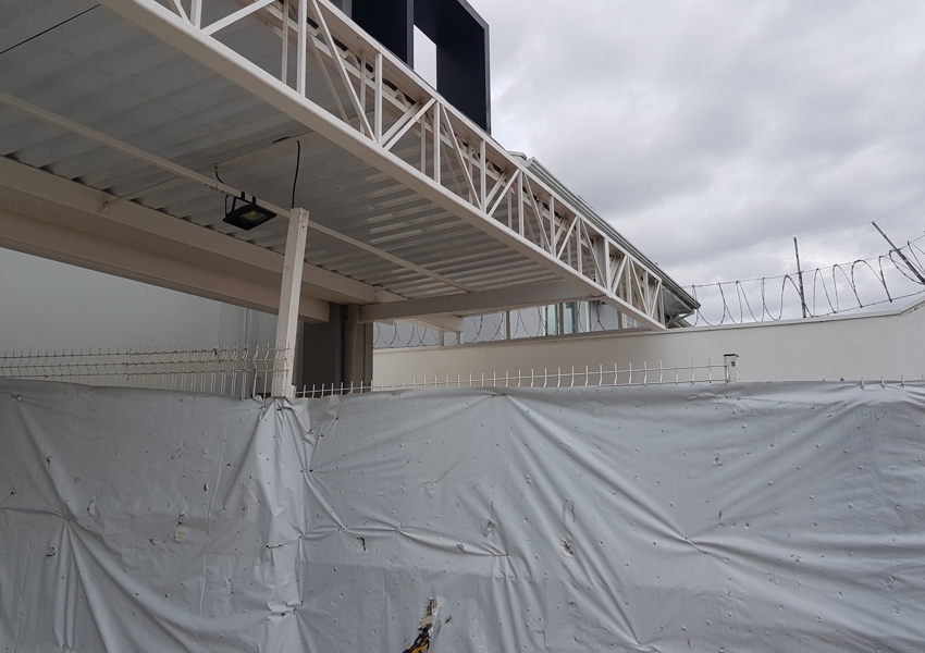 Fachada Comercial - Takata 6