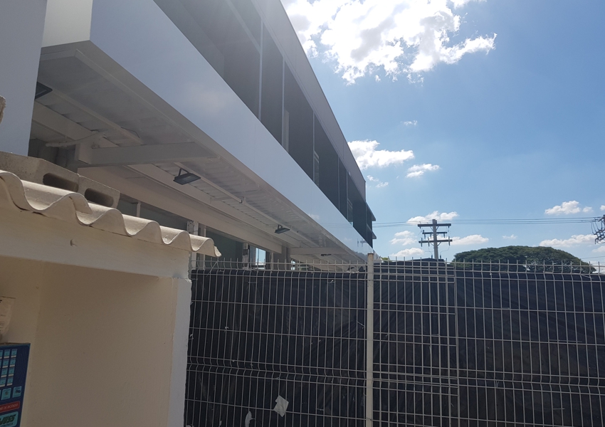 Fachada Comercial - Takata 10