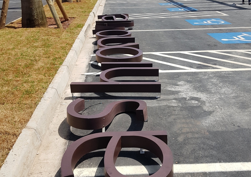 Fachada Comercial - Catarina 12