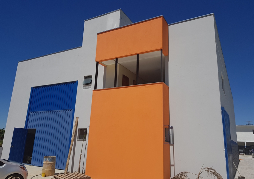 Fachada Comercial - Motores 4