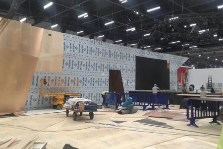 Fachada Comercial - Renault 8