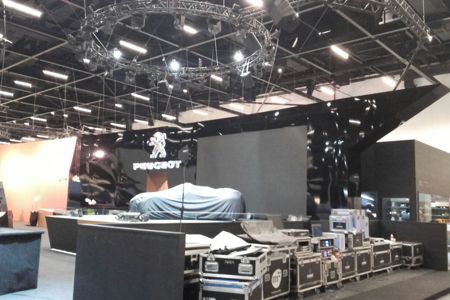 Fachada Comercial - Renault 13