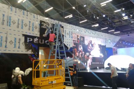 Fachada Comercial - Renault 14