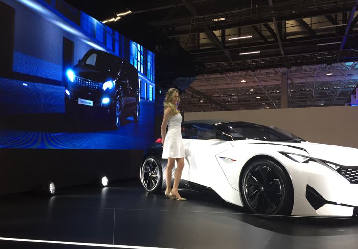 Fachada Comercial - Renault 23