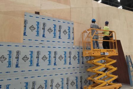 Fachada Comercial - Renault 4