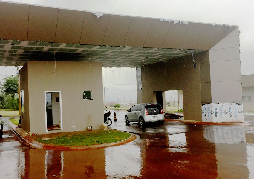 Fachada Comercial - Portal 9