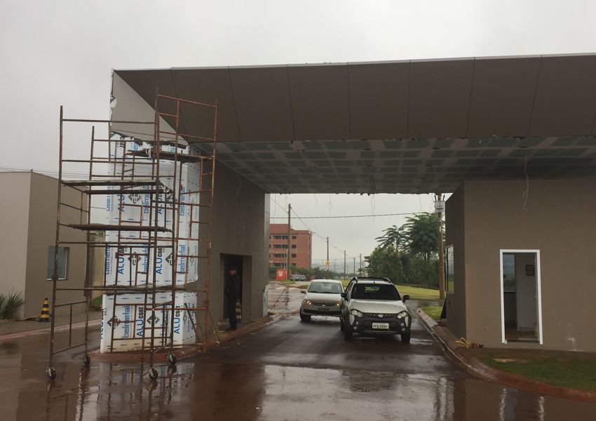 Fachada Comercial - Portal 10