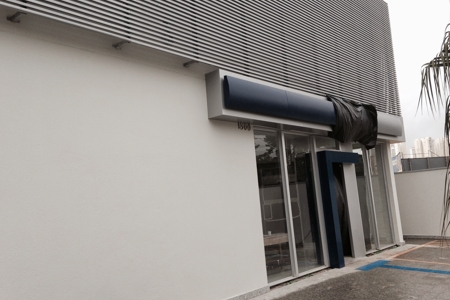Fachada Comercial - Alucompostoacmbb 9