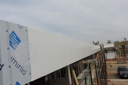 Fachada Comercial - Alucobondacmesplanada 10