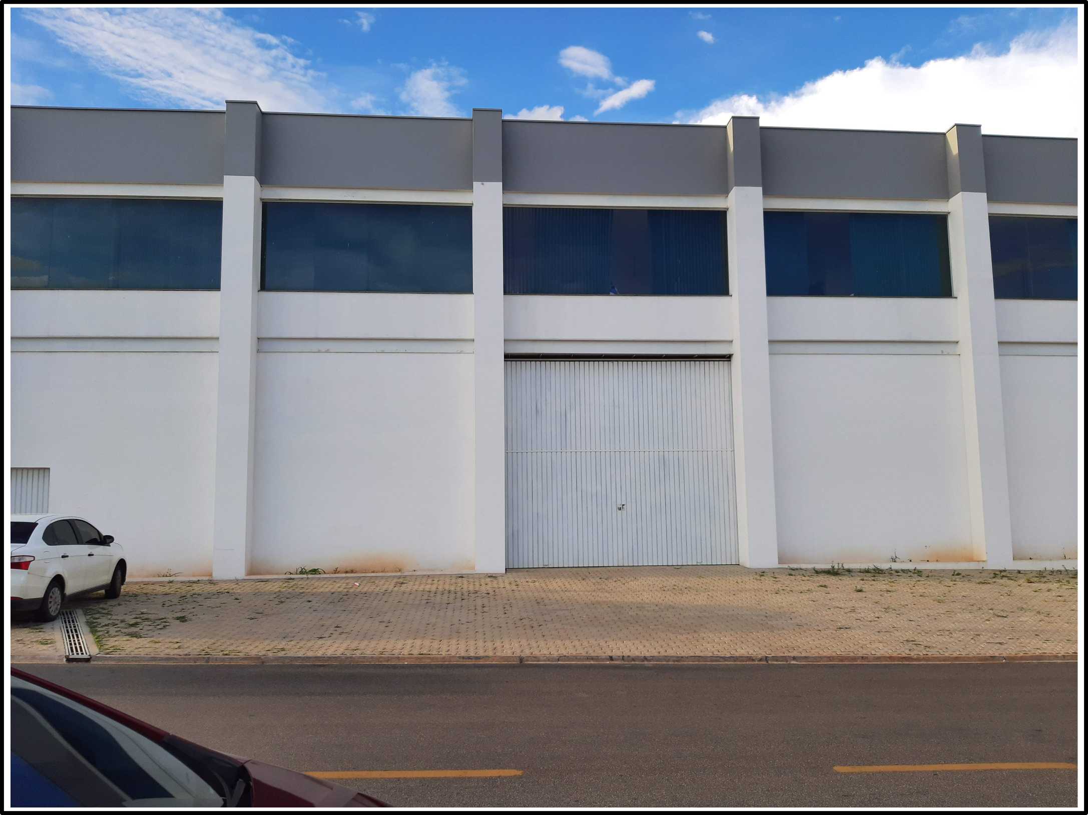 Fachada Comercial - Nutriemacm Branco 2