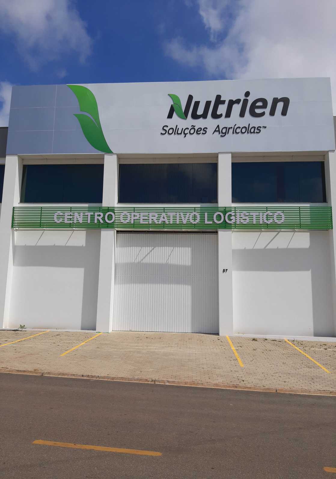Fachada Comercial - Nutriemacm Branco 10
