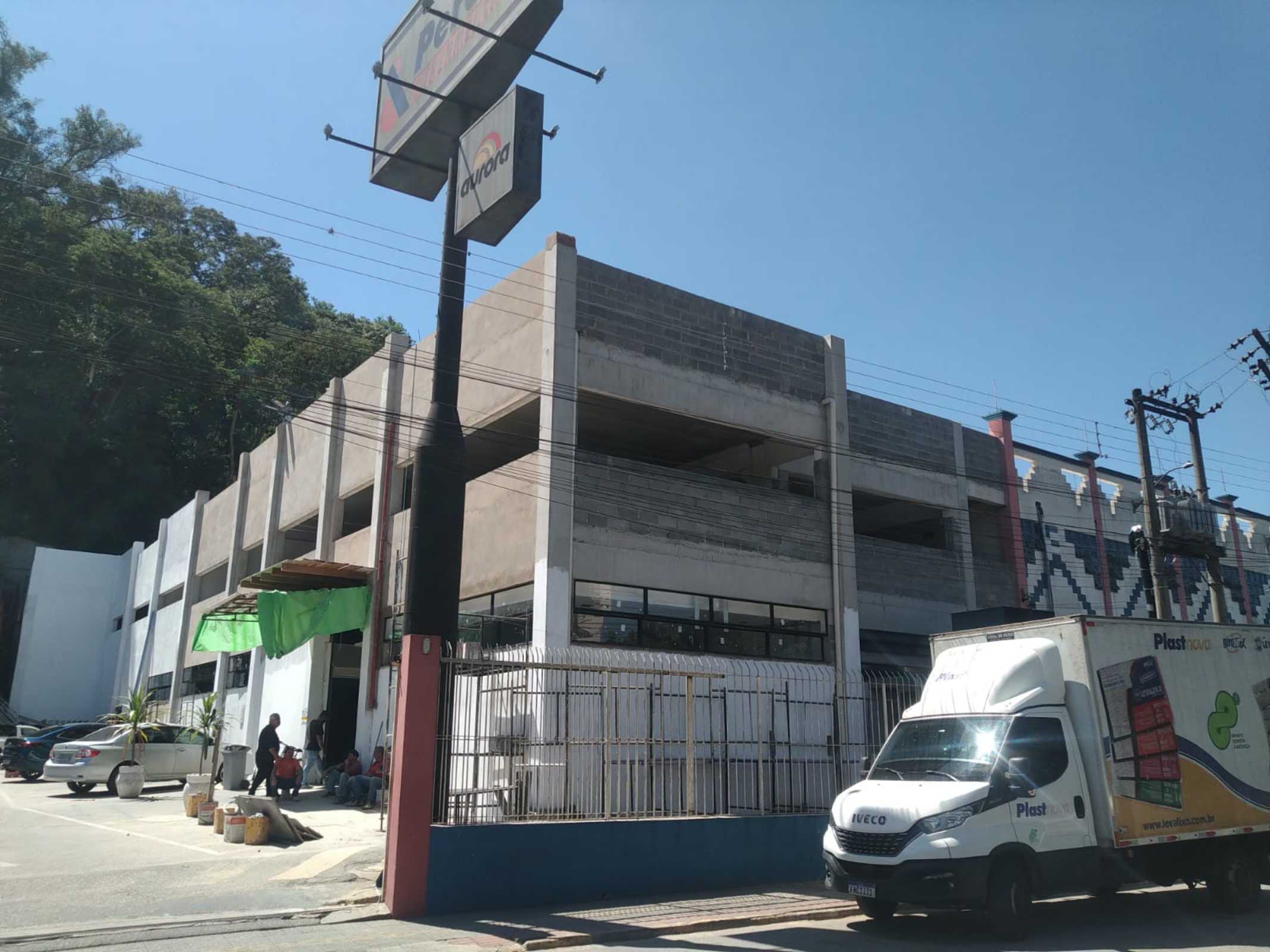 Fachada Comercial - Aco Cortempiedade 3