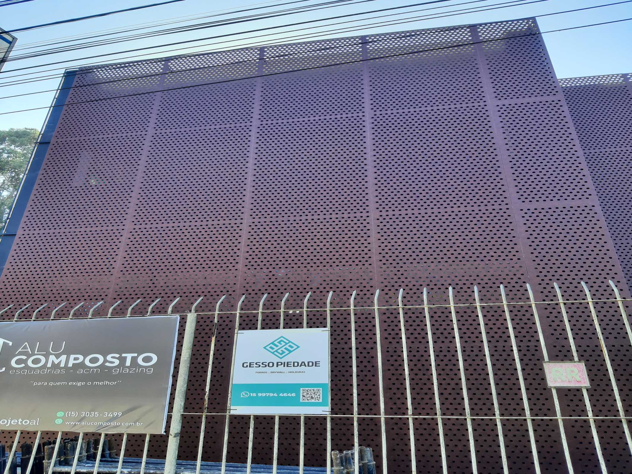 Fachada Comercial - Aco Cortempiedade 12