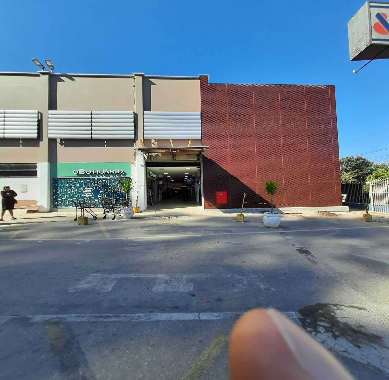 Fachada Comercial - Aco Cortempiedade 16