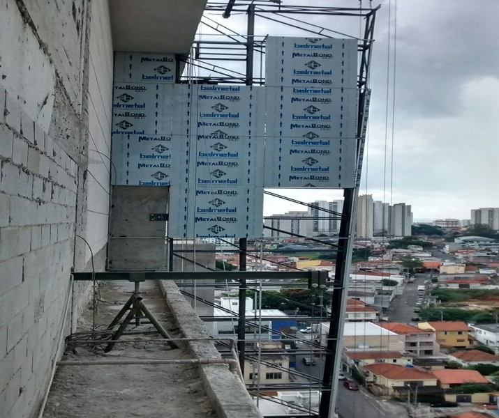 Fachada Predial - Empena 28